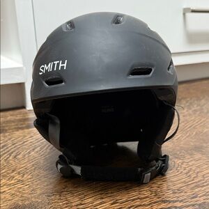 SMITH Women’s Matte Black Helmet